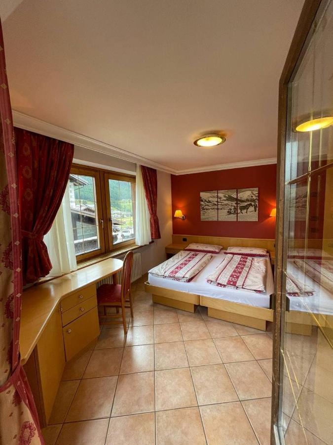Hotel Garni Rin Da Rin Livigno Eksteriør billede