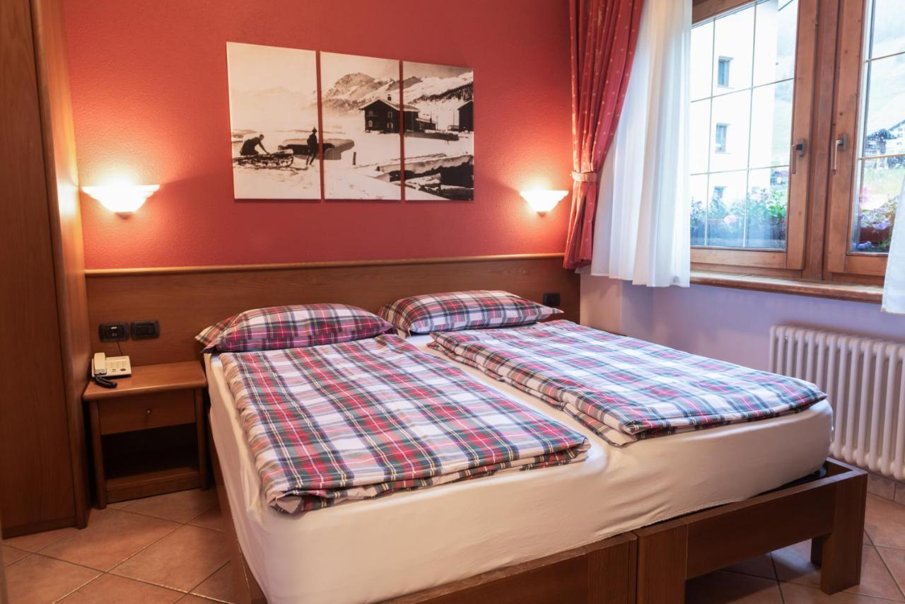 Hotel Garni Rin Da Rin Livigno Eksteriør billede