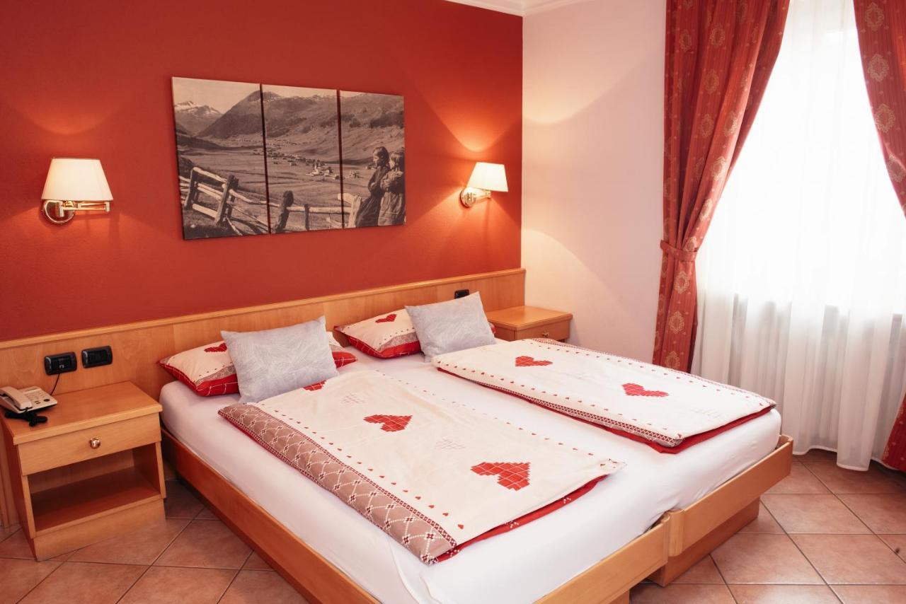 Hotel Garni Rin Da Rin Livigno Eksteriør billede