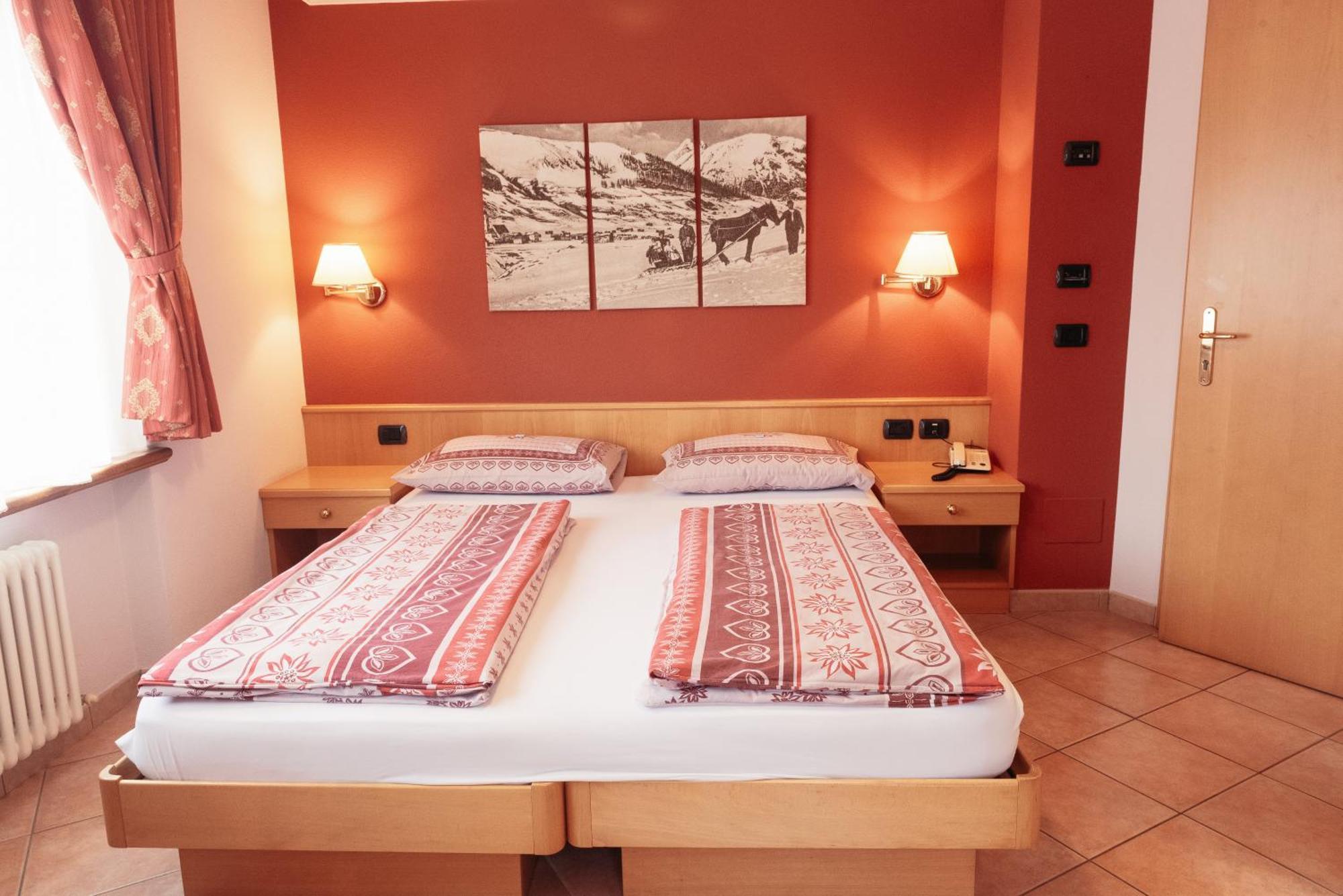 Hotel Garni Rin Da Rin Livigno Eksteriør billede